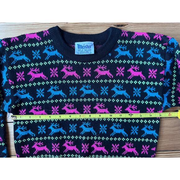 VTG 80s CHRISTMAS SWEATER Girl Meister Wool Blend Black Blue Pink Reindeer Top - Picture 4 of 6
